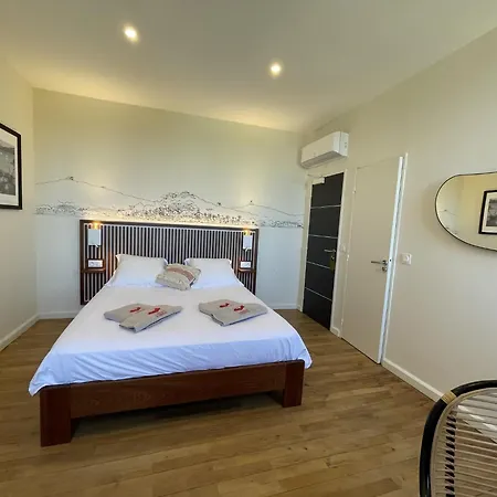 L'oustaou De Поркероль