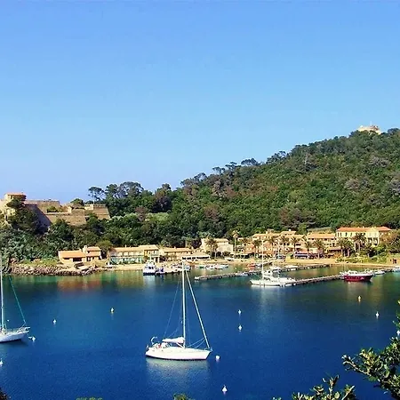 L'oustaou De 3* Поркероль