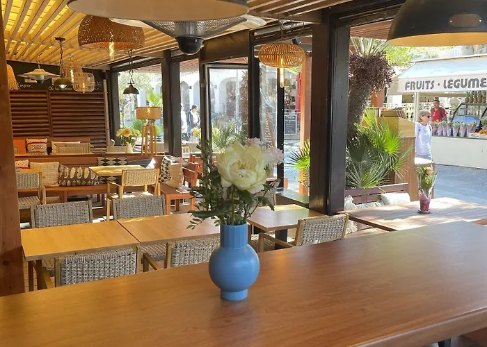 L'oustaou De فندق 3*